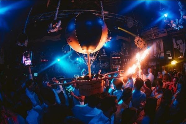 Discoteca Mae West Granada reservado VIP